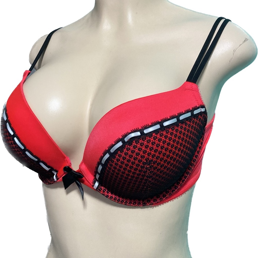 VICTORIA’S SECRET Red & Black Lace Pigeonnant Push-Up Bra Underwire ~ 34D